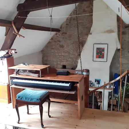 Tatil Evi Superbe Moulin Au Bord D'une Riviere, Au Calme, Avec Piano