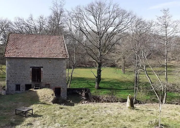 Superbe Moulin Au Bord D'une Riviere, Au Calme, Avec Piano Doyet