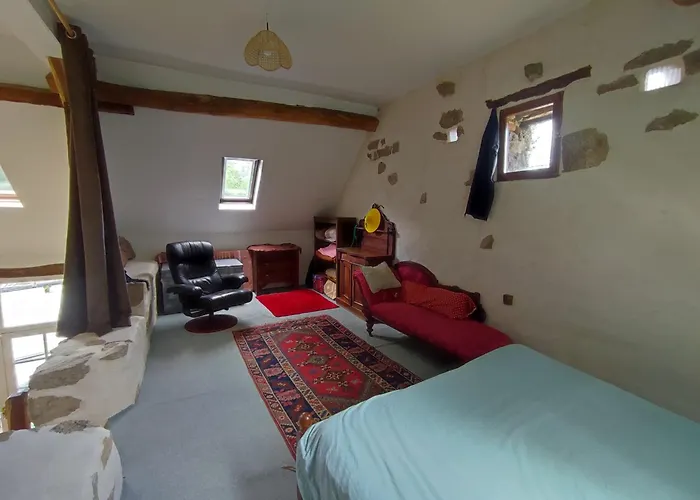 Superbe Moulin Au Bord D'une Riviere, Au Calme, Avec Piano Holiday home *