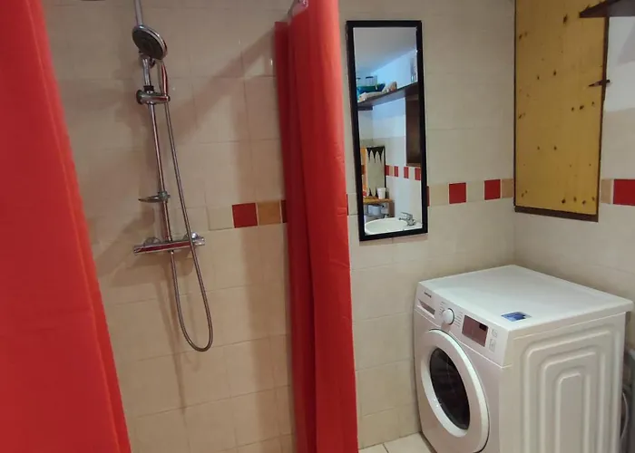 Superbe Moulin Au Bord D'une Riviere, Au Calme, Avec Piano Holiday home *