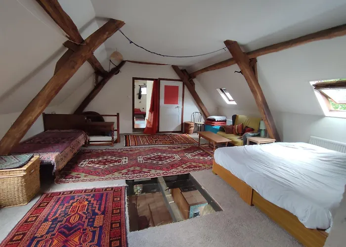 Superbe Moulin Au Bord D'une Riviere, Au Calme, Avec Piano Holiday home