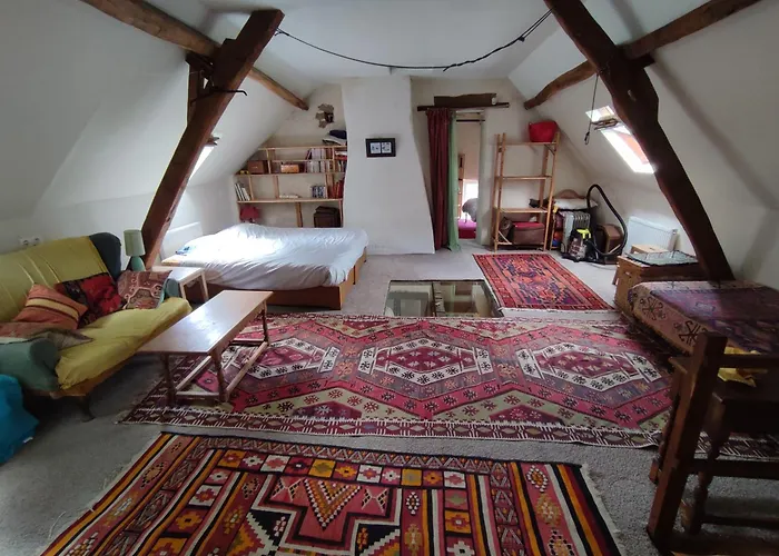 Holiday home Superbe Moulin Au Bord D'une Riviere, Au Calme, Avec Piano